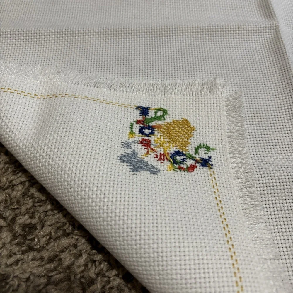 Vintage Cloth Country Hearts Placemat Or Dresser Cloth Hand Embroidered 17.5x18